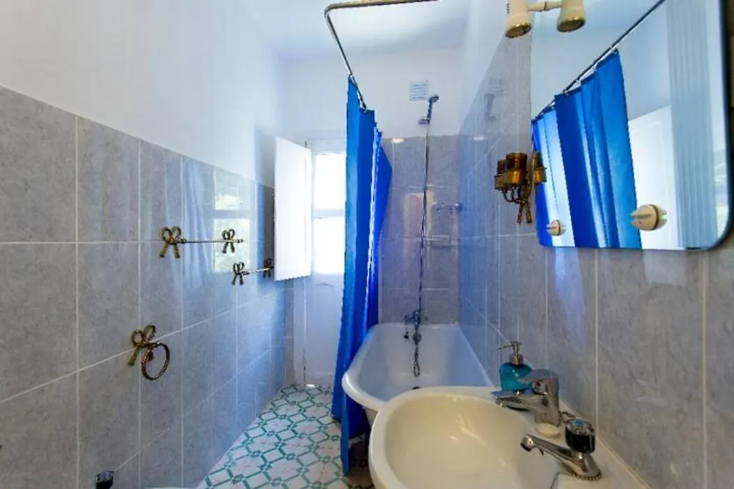 #Private Room C Lisbon Homestay